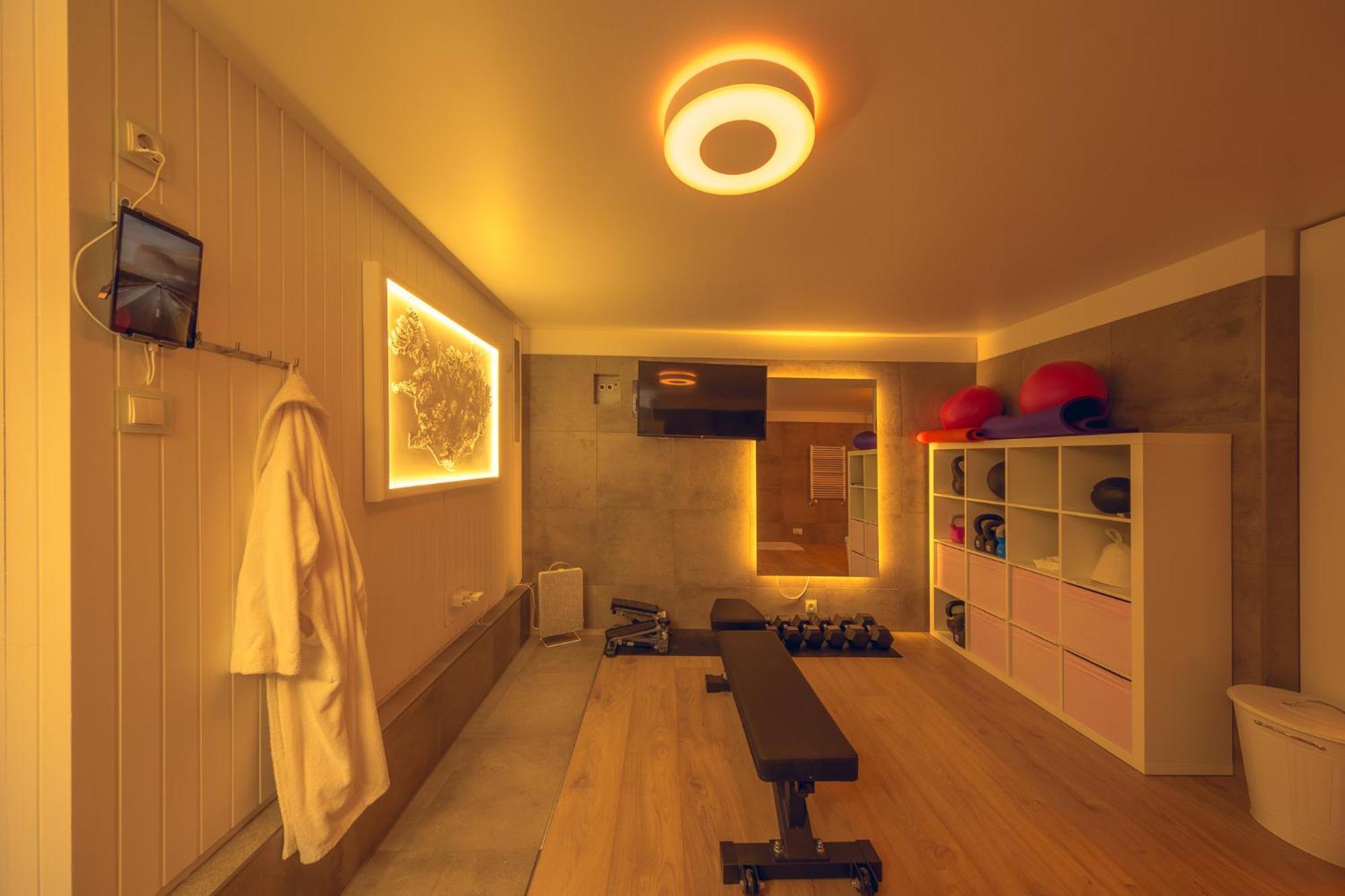 Smart Luxury - Private Gym, Hot Tub & Sauna Keflavík Eksteriør billede